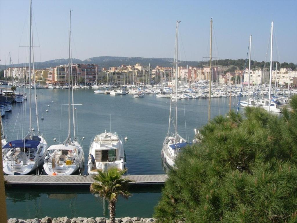 Gruissan Appartement Calme, Vue Sur Port De Plaisance -Clim, Empl.Parking 외부 사진