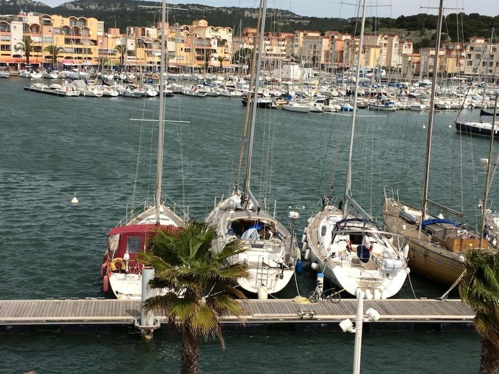 Gruissan Appartement Calme, Vue Sur Port De Plaisance -Clim, Empl.Parking 외부 사진