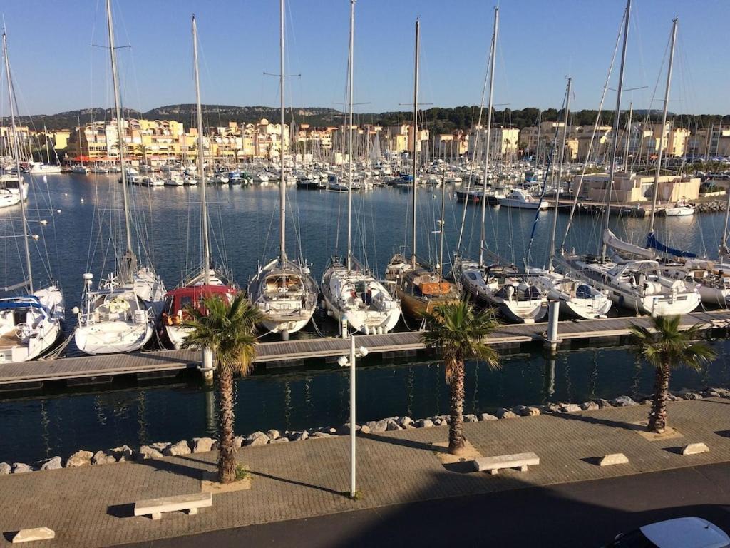 Gruissan Appartement Calme, Vue Sur Port De Plaisance -Clim, Empl.Parking 외부 사진
