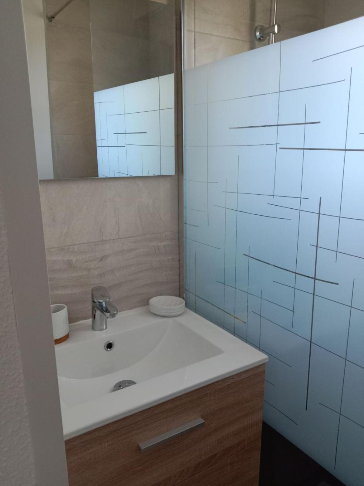 Gruissan Appartement Calme, Vue Sur Port De Plaisance -Clim, Empl.Parking 외부 사진