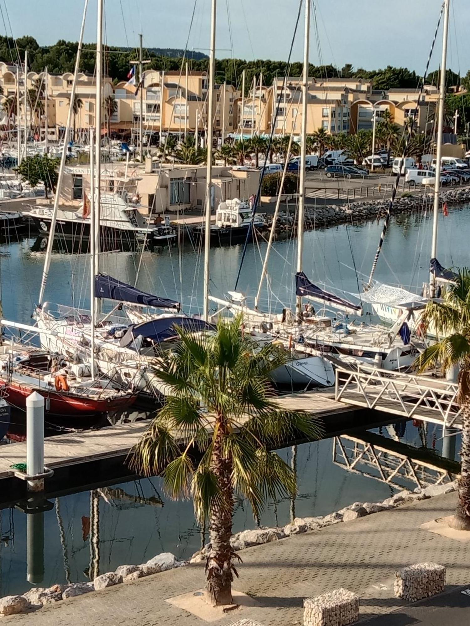 Gruissan Appartement Calme, Vue Sur Port De Plaisance -Clim, Empl.Parking 외부 사진